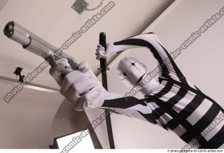 JIRKA STANDING POSE WITH KATANA AND GUN